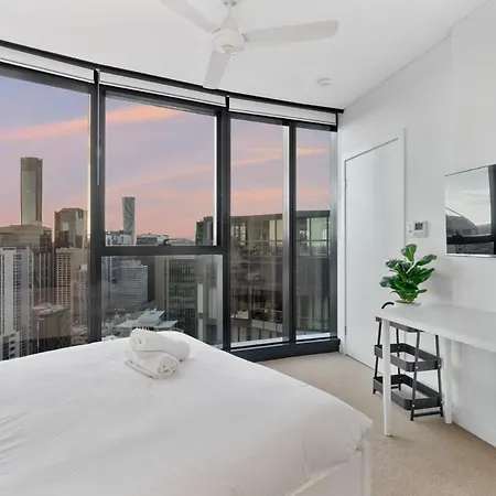 Apartment Chic&bright 3b2b Skytower Apt W Gym Bbq Pool Brisbane