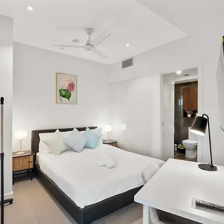 Chic&bright 3b2b Skytower Apt W Gym Bbq Pool Apartment *