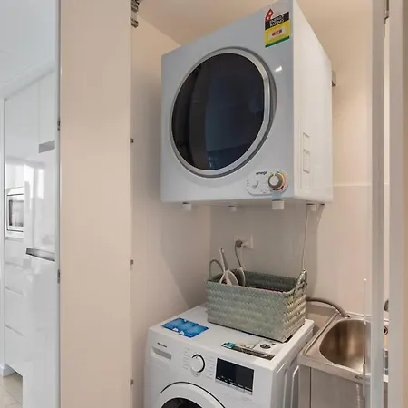 Chic&bright 3b2b Skytower Apt W Gym Bbq Pool Apartment