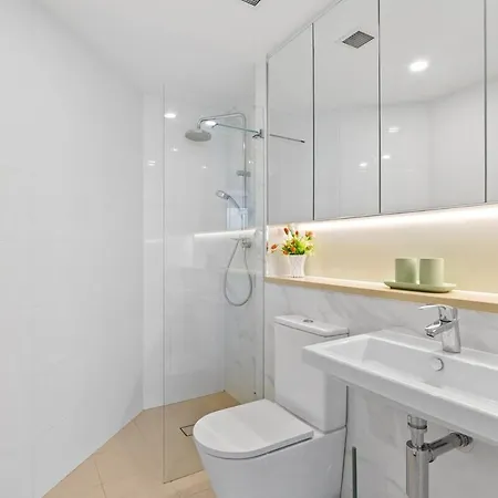 Marvelous 2br 2ba Skytower With Private Balcony