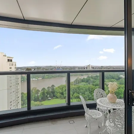 Apartment Marvelous 2br 2ba Skytower With Private Balcony