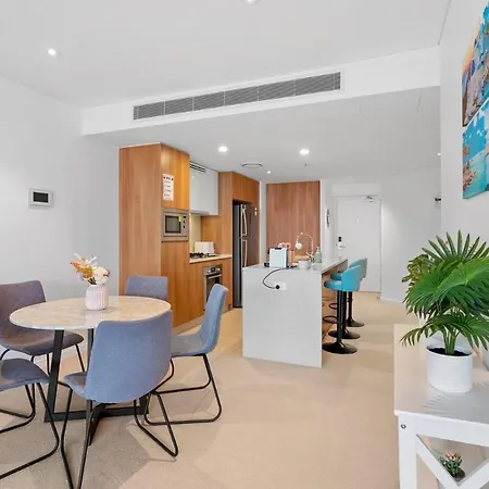 Marvelous 2br 2ba Skytower With Private Balcony Apartment