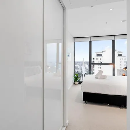 Marvelous 2br 2ba Skytower With Private Balcony *