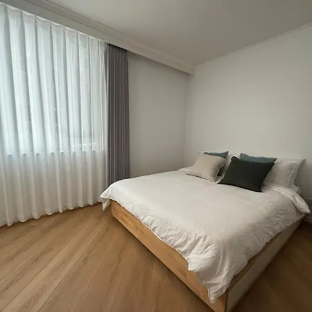 Cbd Two Bedrooms Apartment