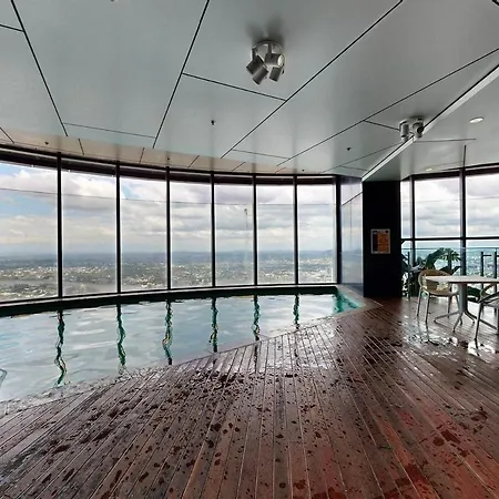 Oasis Retreat On Level 71 In Skytower * Brisbane