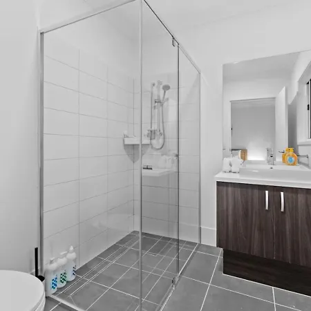 1mins To Mall Brandnew 4beds Cozy With Ducted Ac *