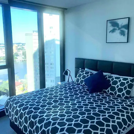 Cozy 1b Skytower Escape-pool And Gym C3 *