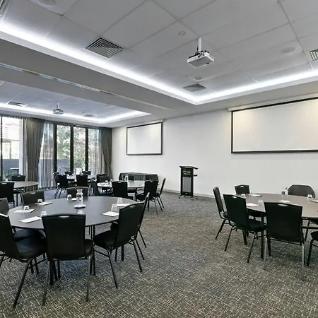 Courtyard By Marriott South Bank Hotel