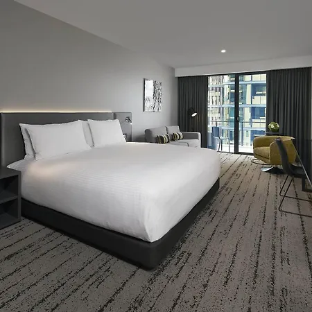 Hotel Courtyard By Marriott South Bank 4*