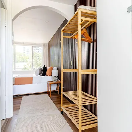 Apartment Mid Century Pad 1bed 1bath 1car 10 Mins To Cbd Brisbane