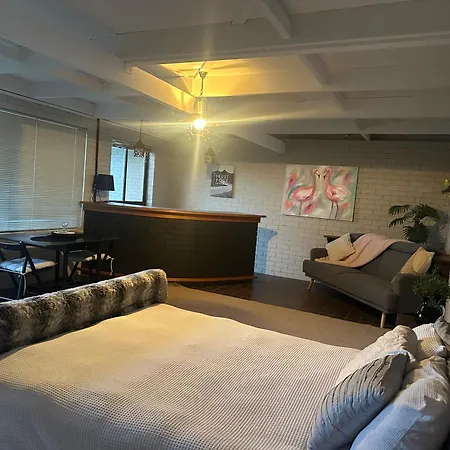 Views Guest house *