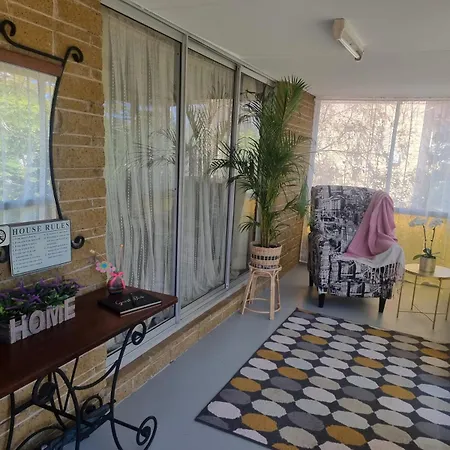 Sweet For Guests 10 Mins To Cbd Holiday home Brisbane