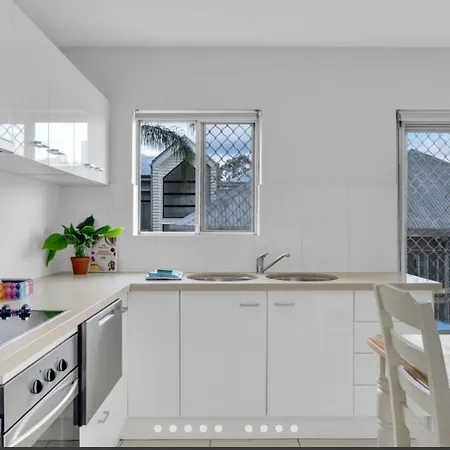 Apartment Stylish One Bedroom Flat *