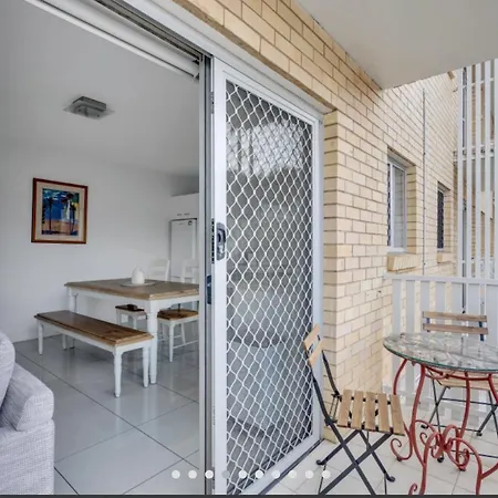 Stylish One Bedroom Flat Brisbane
