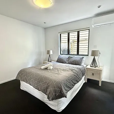 Apartment Kangaroo Point - Being Everywhere At Once! Spacious 3 Bedroom Apartment, Location! Free Carpark