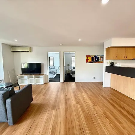 Apartment Kangaroo Point - Being Everywhere At Once! Spacious 3 Bedroom Apartment, Location! Free Carpark Brisbane