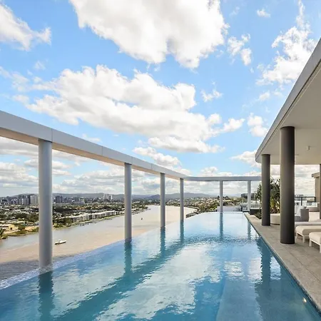 Apartment Riverfront Luxe 2bed Pool Parking