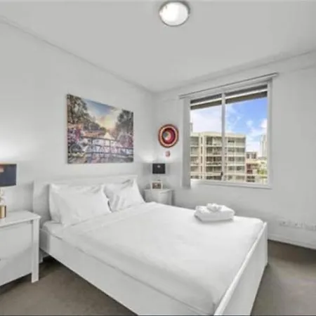 Beautiful 2 Bedroom Unit Great Location Brisbane