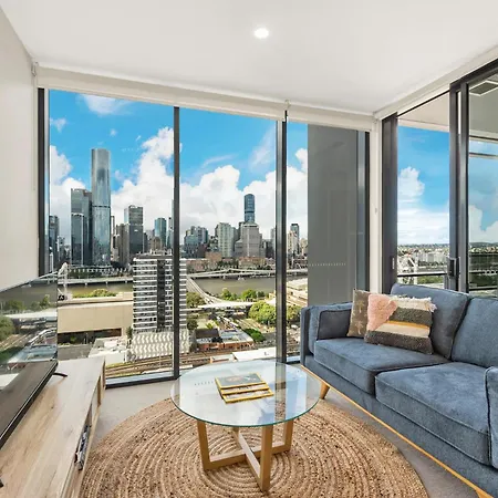 Apartment Stylish And Location With King Bed, Pool, Gym Brisbane