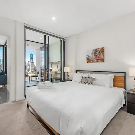 Apartment Southbank Location With King Bed, Gym And Pool