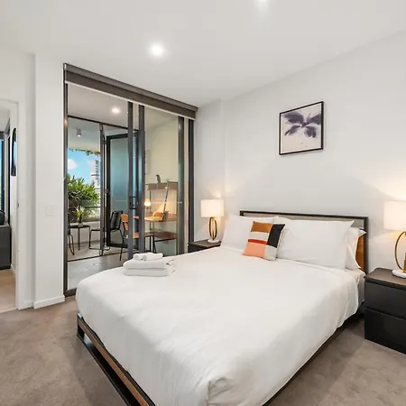 Apartment Breathtaking & River Views With Pool, Gym, Park
