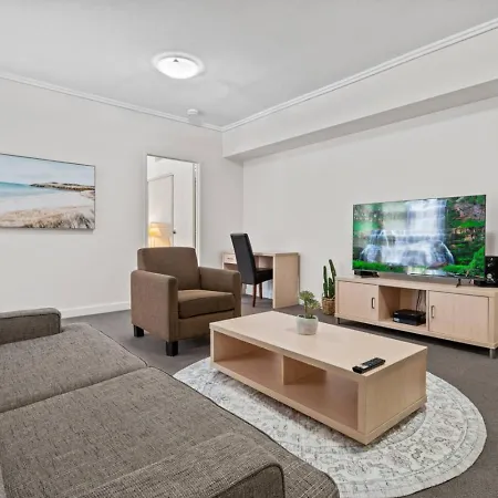Apartment Heart Of Cbd 2br Parking Close To Everything Brisbane