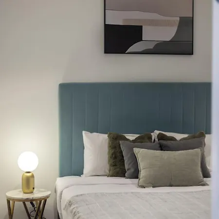 Iconic Queens Wharf 3.5br Pool And Riverside *