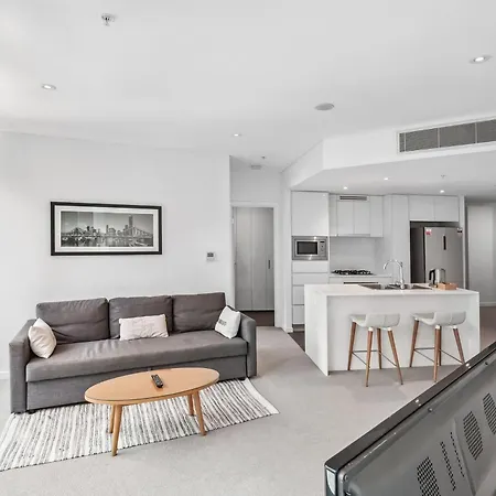 Sky Tower Urban Retreat Stylish 1br C33 Brisbane