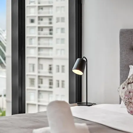 Apartment Sky Tower Urban Retreat Stylish 1br C33 *