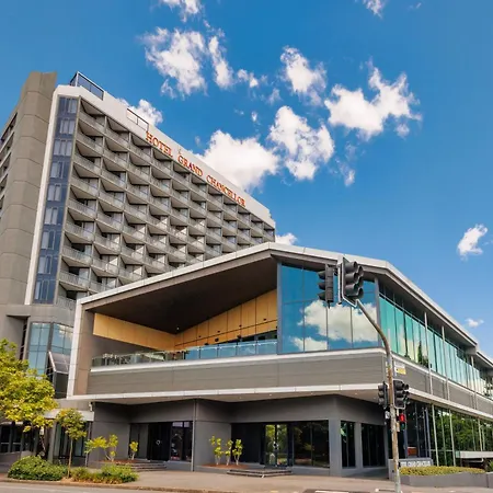 Grand Chancellor Hotel 5*