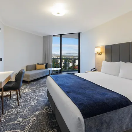 Grand Chancellor Hotel 5*