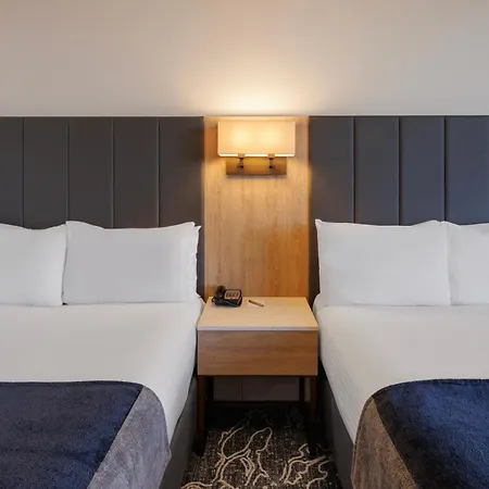 Hotel Grand Chancellor 5*