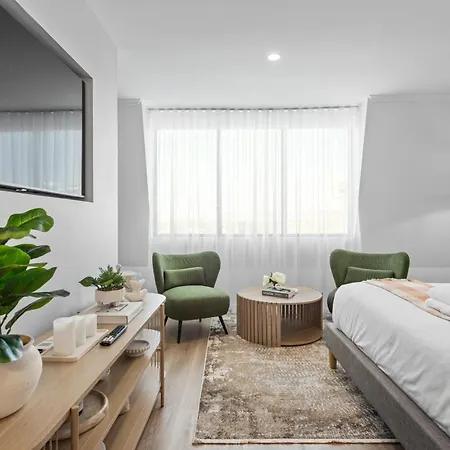 Apartment Stylish With Pool - 200m From Main Hub Brisbane
