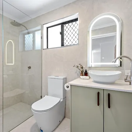 Stylish With Pool - 200m From Main Hub Brisbane