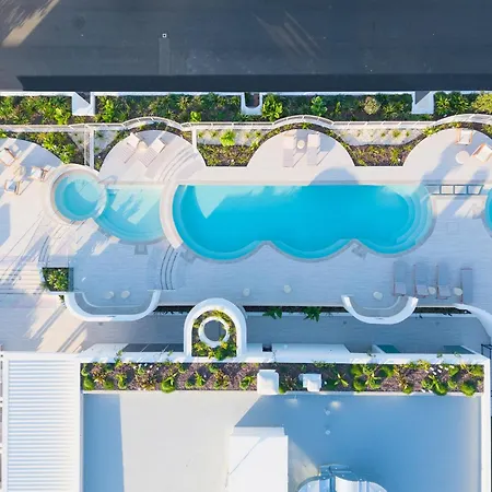 Riverside 2br With Amazing Rooftop Pool & Parking Apartment *