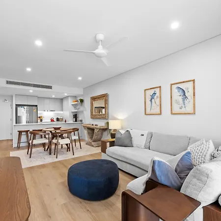 Apartment Riverside 2br With Amazing Rooftop Pool & Parking *
