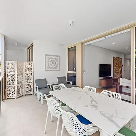 Riverside 2br With Amazing Rooftop Pool & Parking * Brisbane