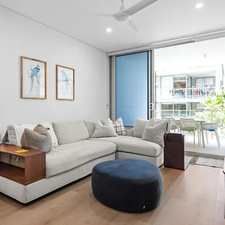 Riverside 2br With Amazing Rooftop Pool & Parking Apartment *