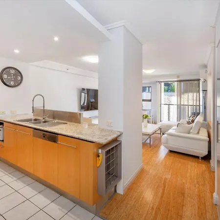 Metropolis Apartment Brisbane