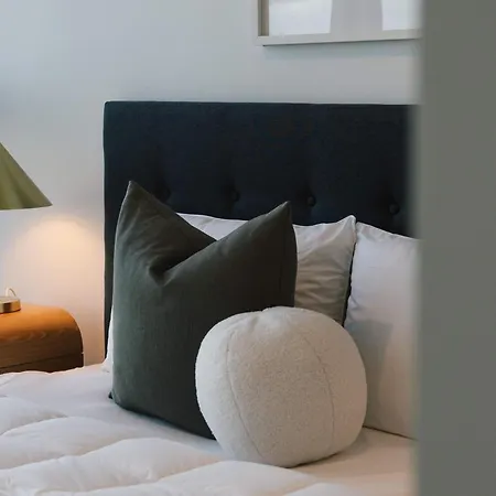 1 Bedroom In Qwr Pool Casino River Views Apartment *