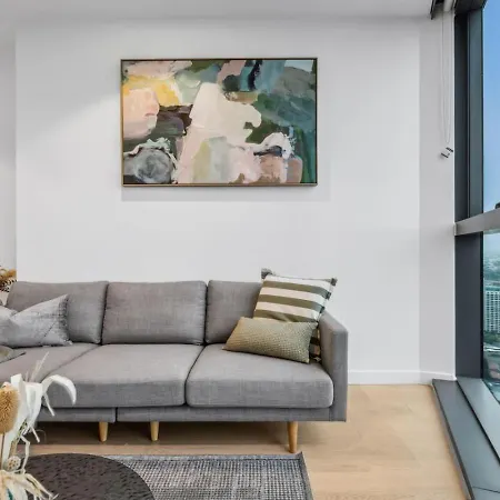 Iconic Queens Wharf 1.5Br Apt Pool And Riverside Apartment