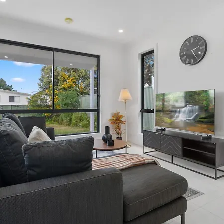 Holiday home Spacious 5br Family In Leafy Corinda