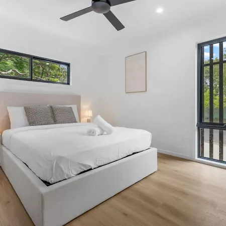 Holiday home Spacious 5br Family In Leafy Corinda *