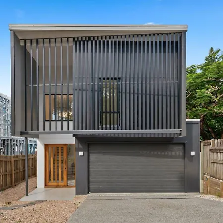 Spacious 5br Family In Leafy Corinda Brisbane
