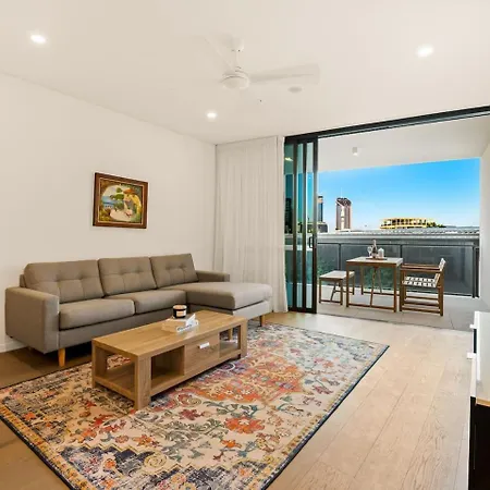 2br West End With Parking Walk To Convention Ctr Brisbane