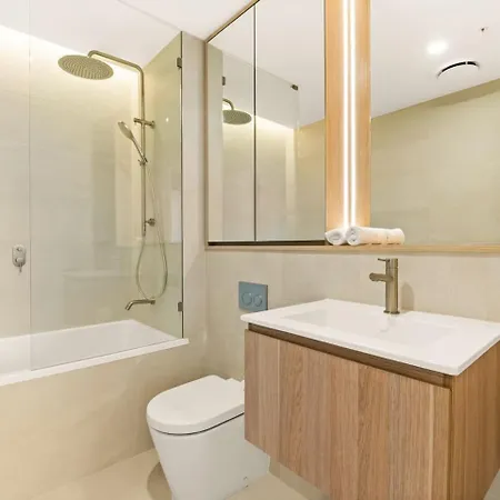 2br West End With Parking Walk To Convention Ctr