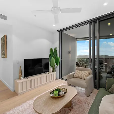 Queens Wharf - Brisbane's 2br - Views And Pool Apartment *