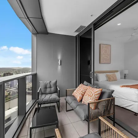 Queens Wharf - Luxe 1br With Stunning Views And Pool Apartment