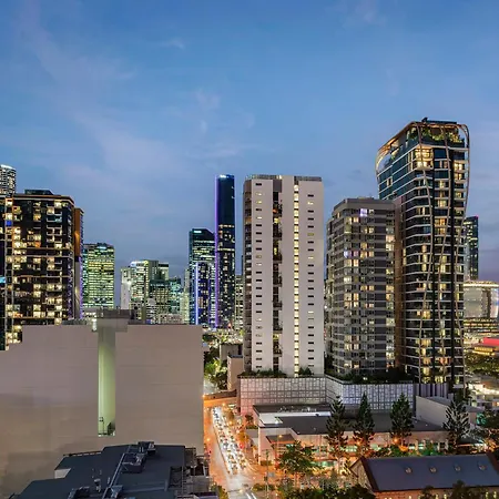 View With Balcony, King Bed And Rooftop Apartment