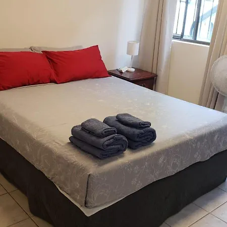 Bed & Breakfast The Gabba Night Brisbane